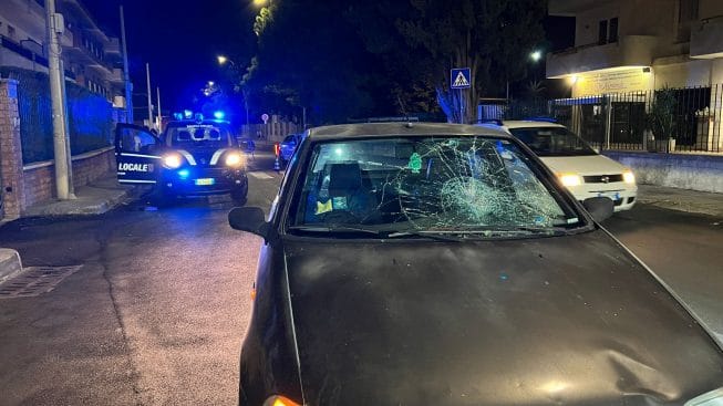 Lecce, ciclista travolto da un auto al Quartiere Leuca. In codice rosso ma non in pericolo di vita. Dossi artificiali mai realizzati.