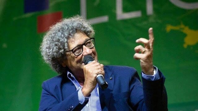 “Un altro calcio è ancora possibile”. Il giornalista Riccardo Cucchi stasera a Ruffano (Le) al Palazzo consiliare.