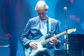 “Over My Shoulder”, successo di Mike + The Mechanics del 1995