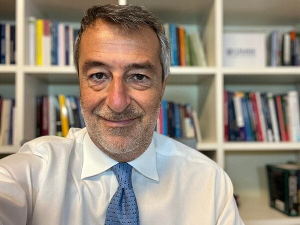 Sanità, in undici anni 28 miliardi di euro in meno. Sottofinanziata la spesa per il personale sanitario, spinto così verso il privato.