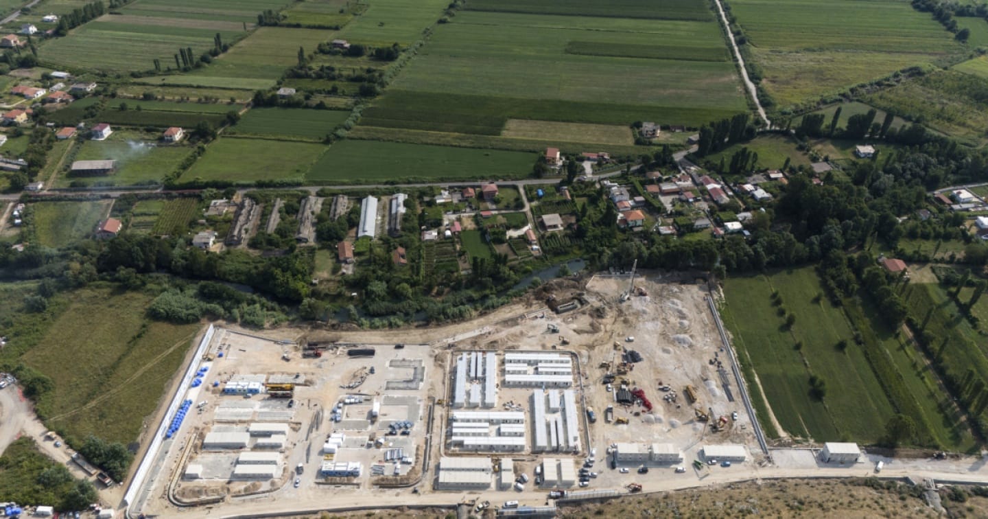 I migranti trasferiti dall’Albania presentano i primi ricorsi