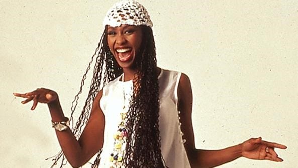 19 febbraio 1994: Corona prima nella classifica dei singoli in Italia con “The Rythm of The Night”