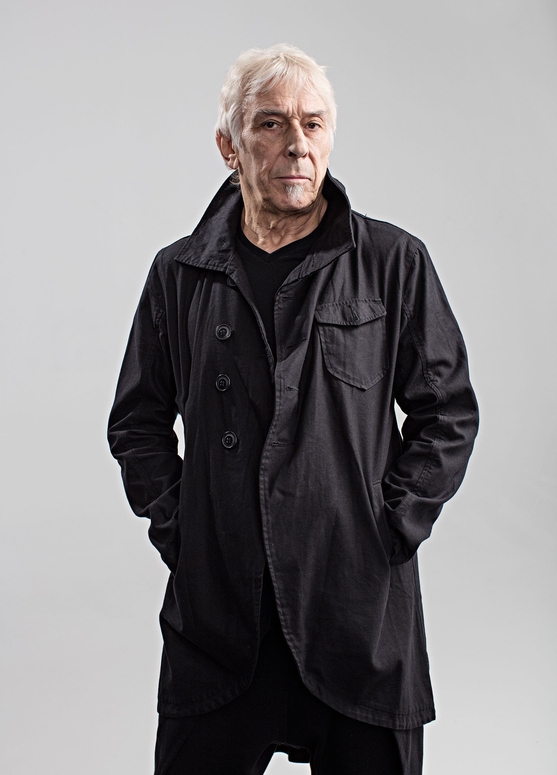 John Cale dai Velvet Underground all’elettronica di “Poptical Illusion”