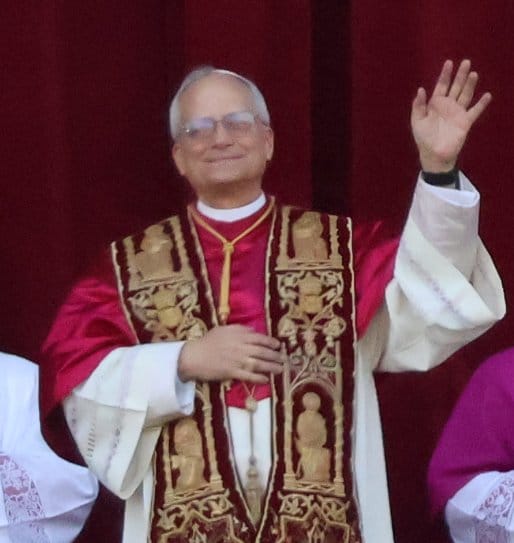 Papa Leone XIV mette a disposizione la Santa Sede per negoziati di pace.