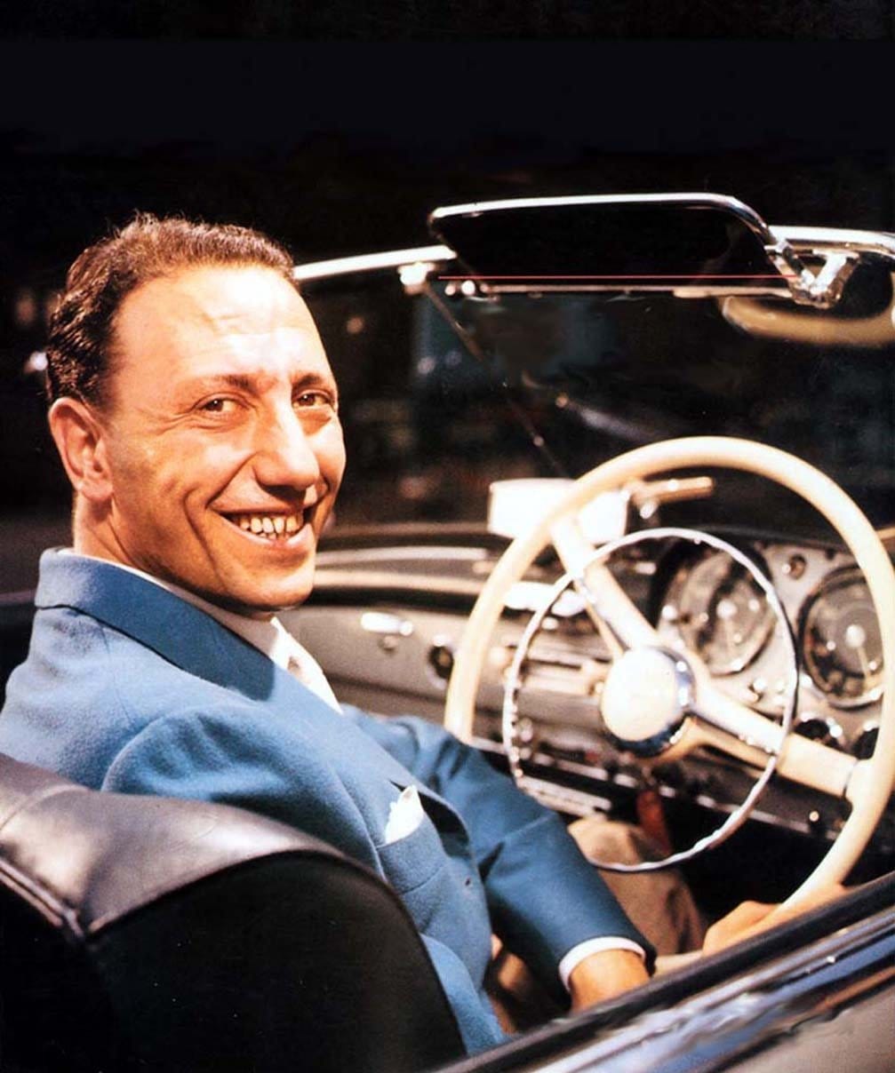 Renato Carosone, pioniere della musica italiana moderna