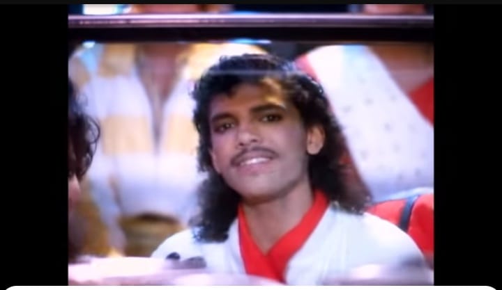 El De Barge tra i DeBarge e la carriera solista. Il successo di “Rythm of the Night”.