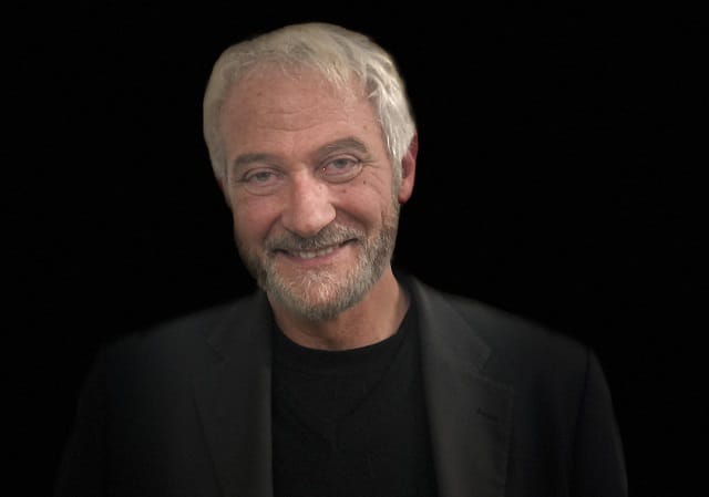 A Brindisi Enzo Pennetta presenta oggi “La terza teoria, elementi per una nuova teoria politica”. È possibile un mondo alternativo a quello neoliberista?