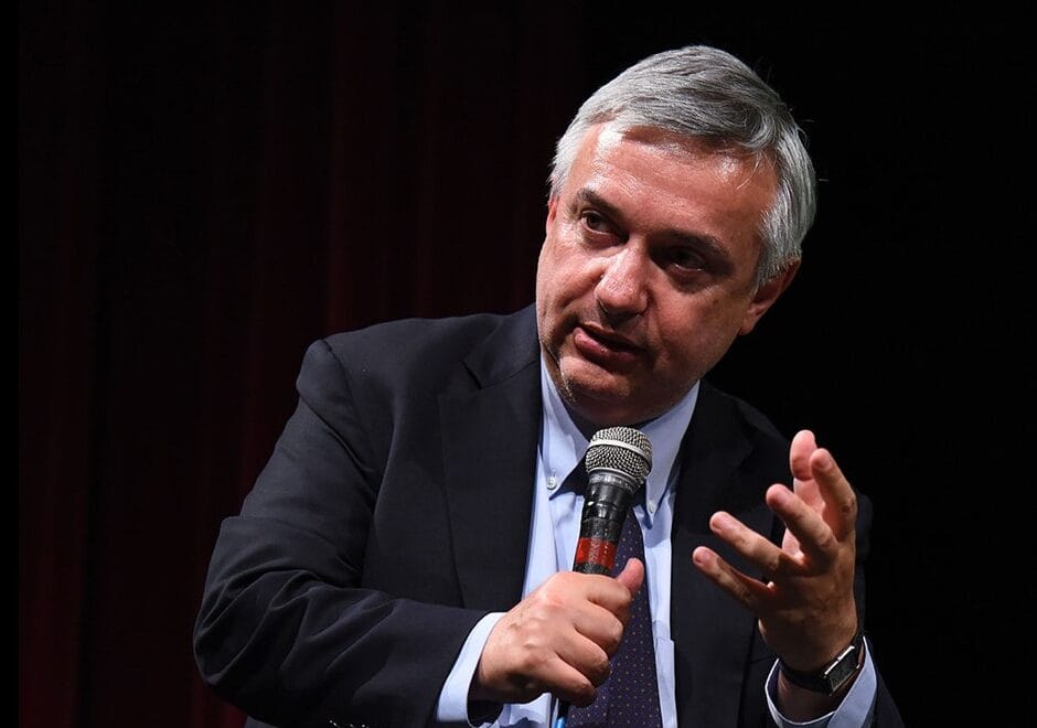 Centinaia di giuristi scrivono lettera contro Maurizio Molinari ed il suo comportamento diffamatorio contro Francesca Albanese