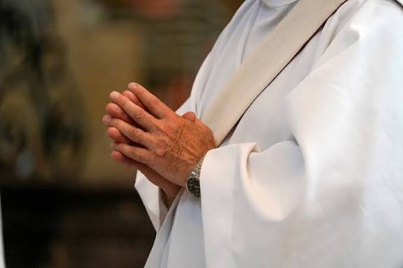 “Preti contro il genocidio”. Sono in 550 nel mondo