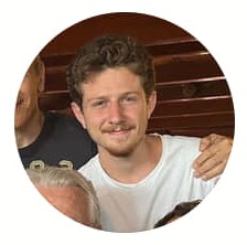 Gaza, due nuovi corpi di prigionieri israeliani consegnati alla Croce Rossa. Israele attacca anche il Libano. 6 cecchini israeliani con doppia cittadinanza prossimi a giudizio per crimini di guerra. C’è anche un italiano.