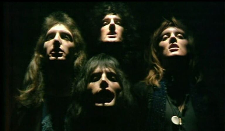 50 anni fa usciva “A Night At The Opera”, quarto favoloso album dei Queen. Con il capolavoro di “Bohemian Rhapsody”.