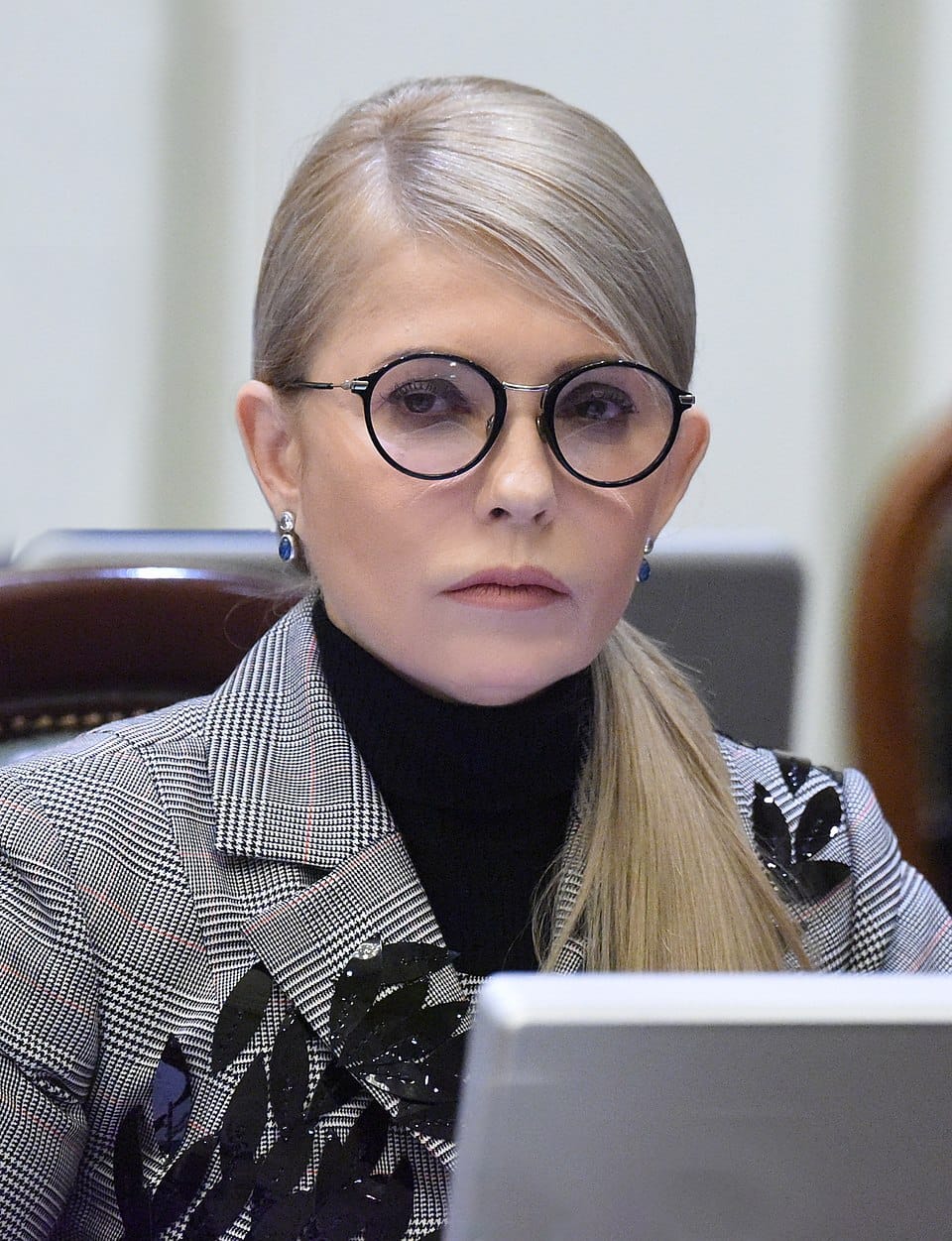 Ucraina: l’ex presidente Yulia Timoshenko indagata per corruzione.