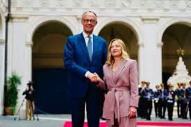 La strana coppia Meloni – Merz