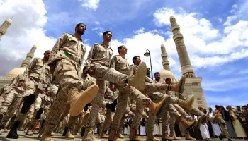 Gli Houthi entrano ufficialmente in guerra al fianco dell’Iran. Primo attacco missilistico- forse intercettato – su Israele.