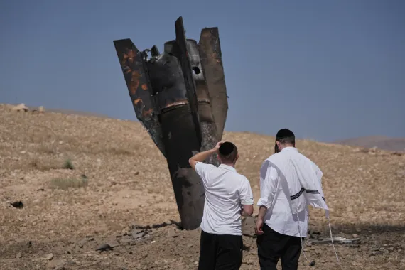 Scambio di attacchi Iran – Israele. Iran ferma gli attacchi, a patto che Israele non colpisca più il Libano