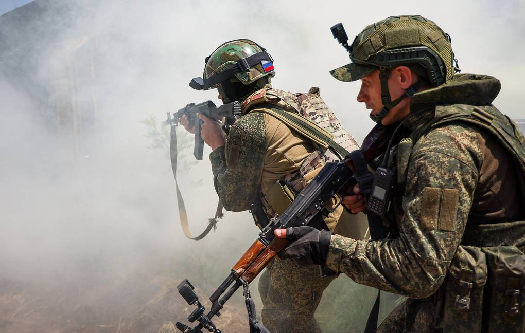 I russi sono a Kostyantynivka e avanzano verso Kramatorsk e Slovyansk. Questa la situazione sul campo di battaglia. Gli ucraini (e la Nato) colpiscono con i droni anche in profondità, ma il campo al momento “ride” a Mosca. Gli aggiornamenti da Analisi Difesa, con le segnalazioni di blogger militari russi ed ucraini (alle 23 del 26 giugno)