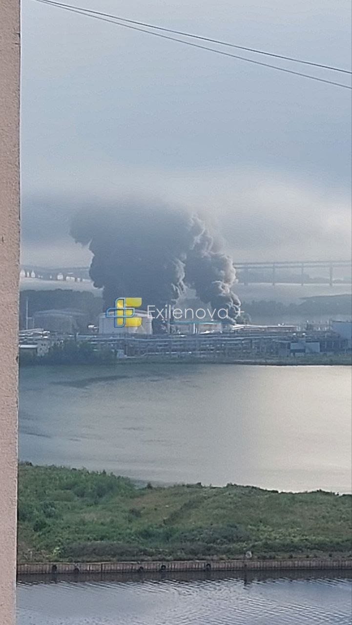 Gli ucraini colpiscono di nuovo il terminal petrolifero di San Pietroburgo, ma fanno cinque morti con un drone in un mercato nella Zaporizhia. I russi dichiarano la “liberazione” della roccaforte di Kostyantynivka, Donetsk.