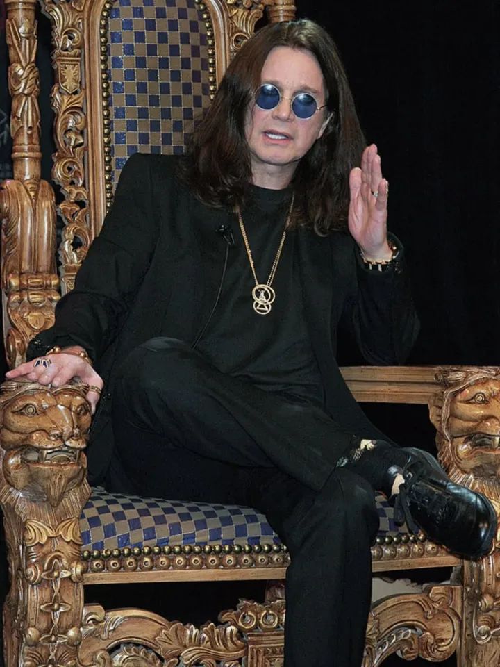 𝐎𝐳𝐳𝐲 𝐎𝐬𝐛𝐨𝐮𝐫𝐧𝐞, 𝐢𝐥 𝐏𝐫𝐢𝐧𝐜𝐢𝐩𝐞 𝐝𝐞𝐥𝐥𝐞 𝐓𝐞𝐧𝐞𝐛𝐫𝐞