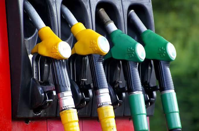 I danni del gasolio a 2,10 euro al litro.Il principale beneficiario dell’aumento è lo Stato